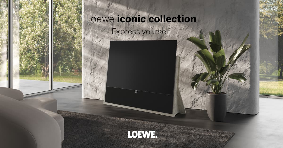 Loewe_iconic_collection_Social_Media_1200x630_3.jpg