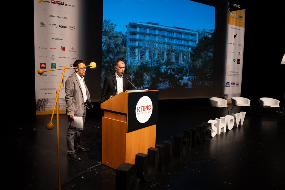 photo-2---Building-show.jpg