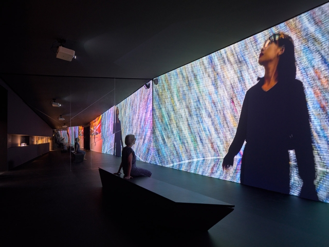 Έκθεση "The New World" από τους Zaha Hadid Architects για το "ταξίδι" τους στην Κίνα