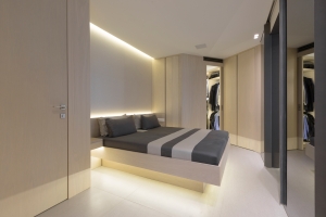 Design με ξύλινες επενδύσεις σε υπνοδωμάτιο