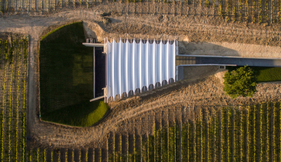 Περίπτερο προβολής και συντήρησης κρασιού, στη Γαλλία, του Renzo Piano