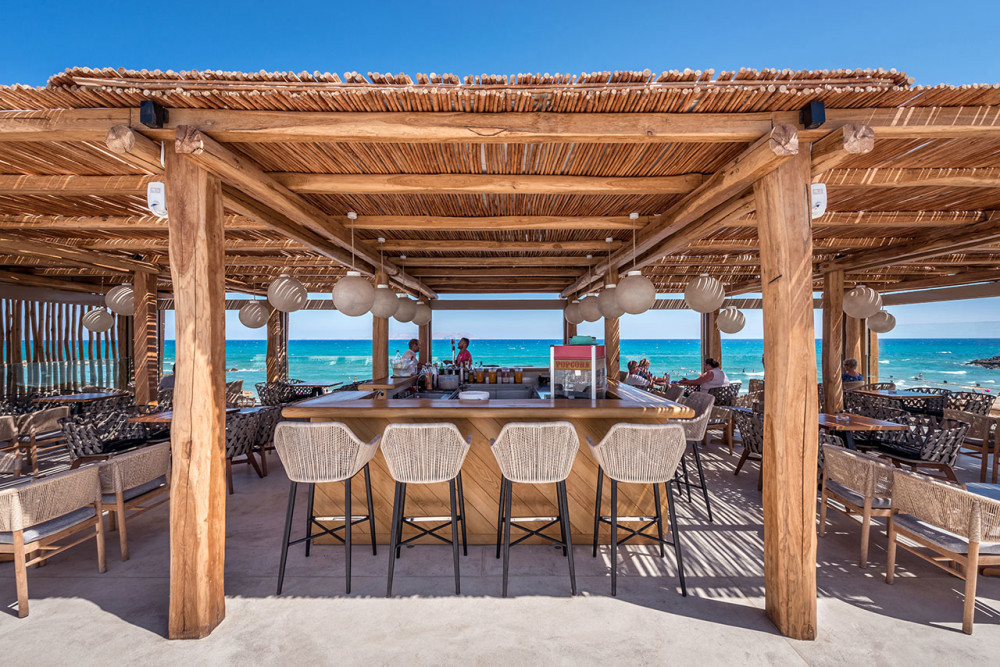 Ανακαίνιση δημόσιων χώρων ξενοδοχείου Mitsis Rinela Beach Resort &amp; Spa