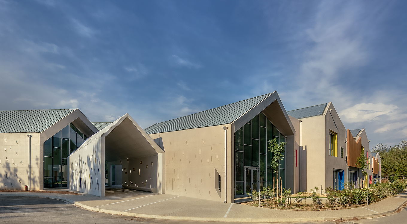 Anatolia Elementary School, αρχιτεκτονική σύνθεση μέσω απλών γεωμετρικών σχημάτων