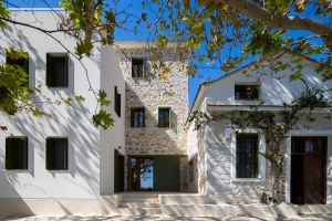 &quot;Carnayo Residence &quot; ανακαίνιση καρνάγιου και προσθήκη κατοικίας στη Σκιάθο