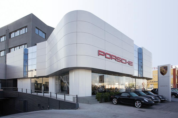 Κτίριο εκθέσεων &amp; γραφείων της Porsche στη Μεταμόρφωση - Πέτρος Παπαπαναγιώτου