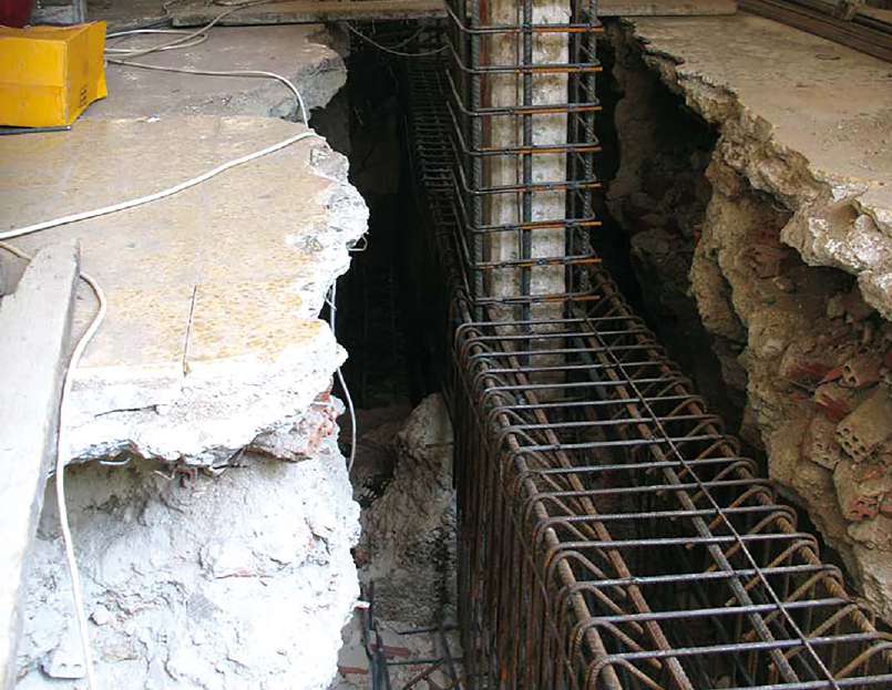 Συχνά, στη δημιουργία τοιχωμάτων από μπατικές τοιχοποιίες χρησιμοποιούνται οπλισμοί από υαλόπλεγμα, όταν τα υφιστάμενα λιθοσώματα ή το κονίαμά τους έχουν υψηλή περιεκτικότητα σε διαβρωτικούς παράγοντες.